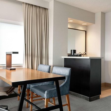 Embassy Suites By Hilton Monterey Bay Сийсайд Екстериор снимка