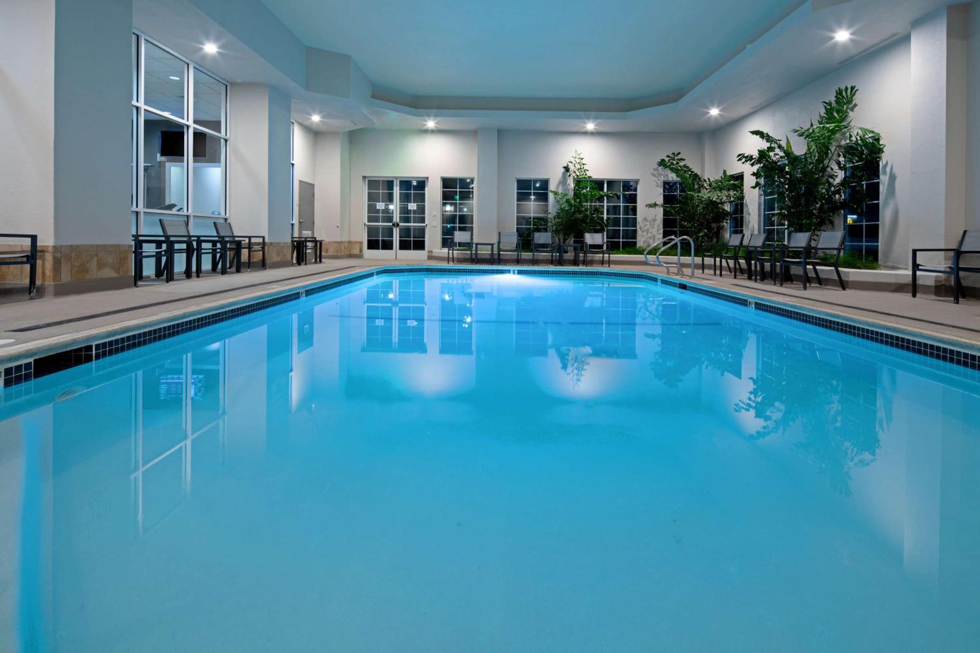 Embassy Suites By Hilton Monterey Bay Сийсайд Екстериор снимка