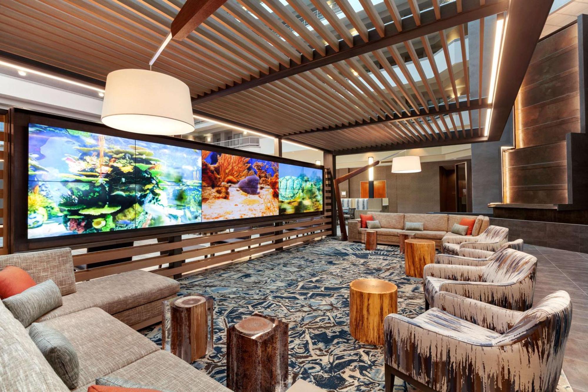 Embassy Suites By Hilton Monterey Bay Сийсайд Екстериор снимка