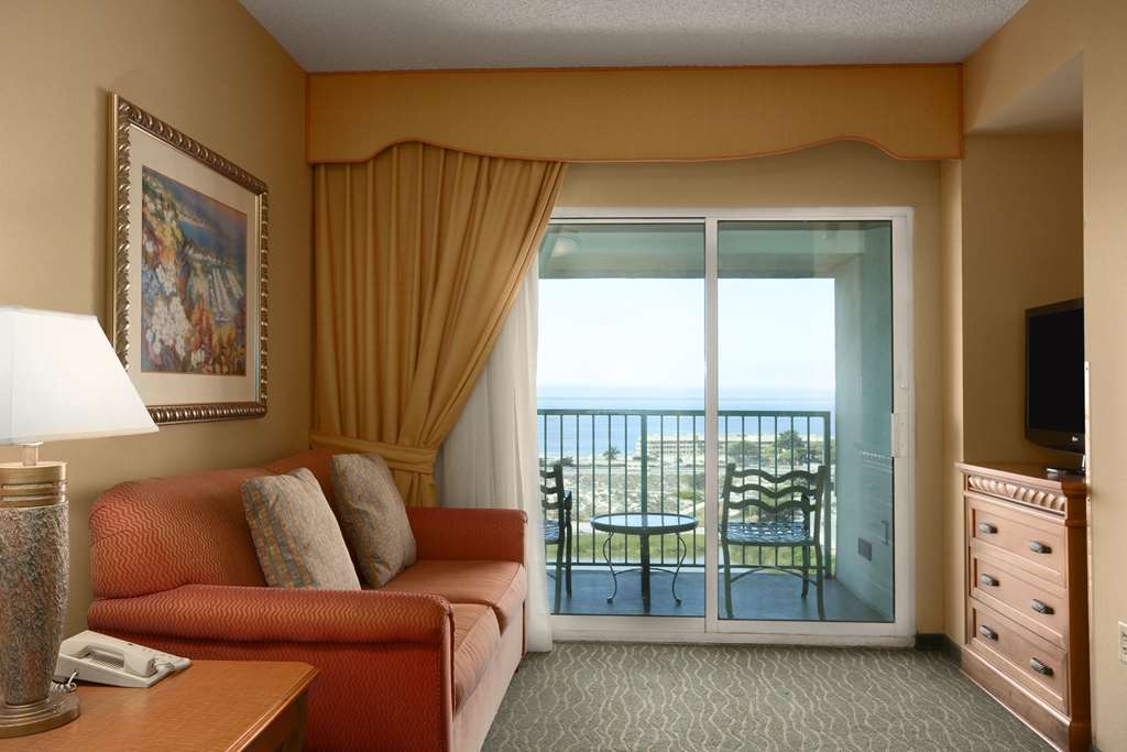 Embassy Suites By Hilton Monterey Bay Сийсайд Стая снимка